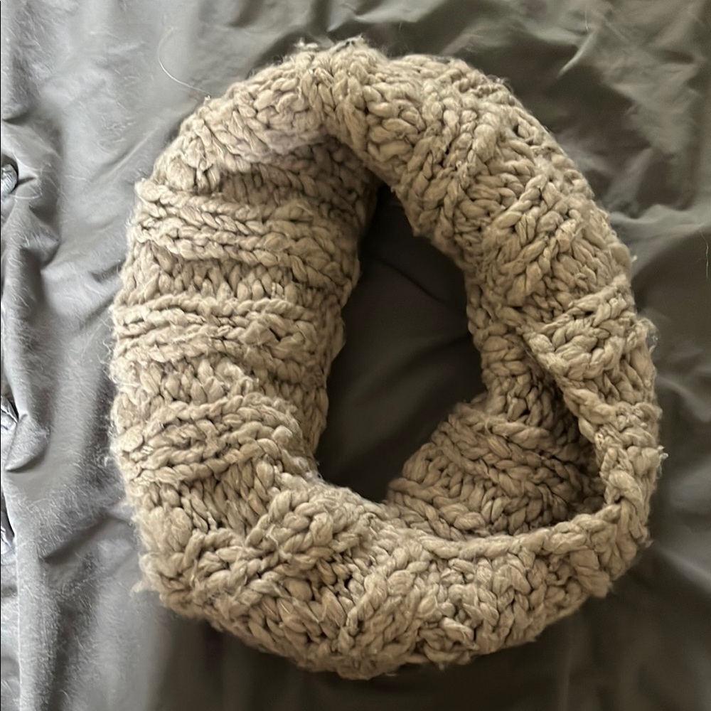 Chunky Knit Infinity Scarf